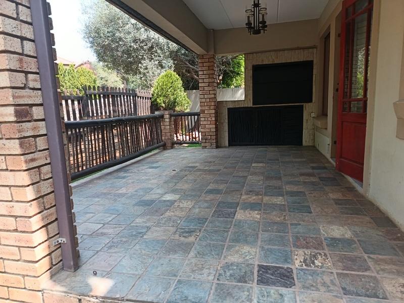 3 Bedroom Property for Sale in Ruimsig Gauteng