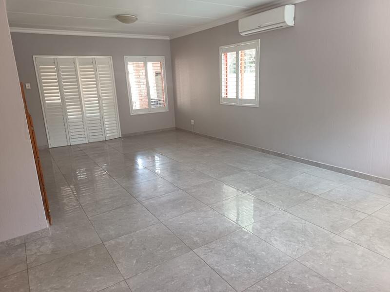 3 Bedroom Property for Sale in Ruimsig Gauteng