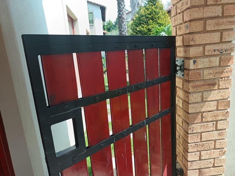 3 Bedroom Property for Sale in Ruimsig Gauteng