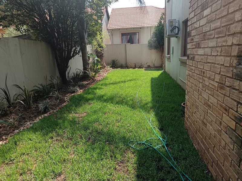 3 Bedroom Property for Sale in Ruimsig Gauteng