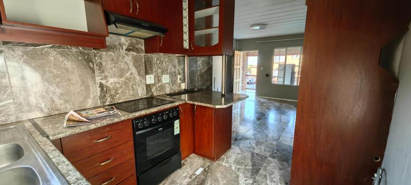 To Let 2 Bedroom Property for Rent in Erand Gardens Gauteng
