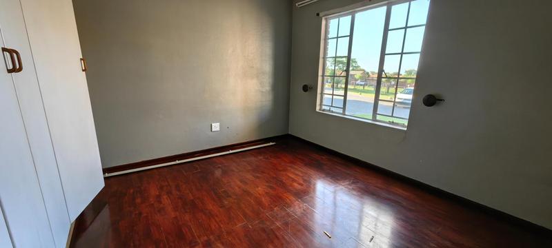 To Let 2 Bedroom Property for Rent in Erand Gardens Gauteng