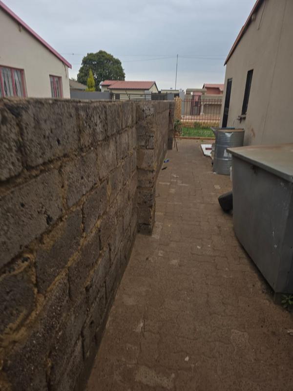 3 Bedroom Property for Sale in Protea Glen Gauteng
