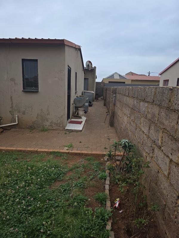 3 Bedroom Property for Sale in Protea Glen Gauteng