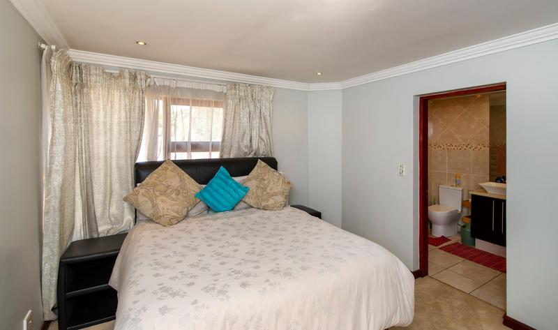 4 Bedroom Property for Sale in Bedfordview Gauteng