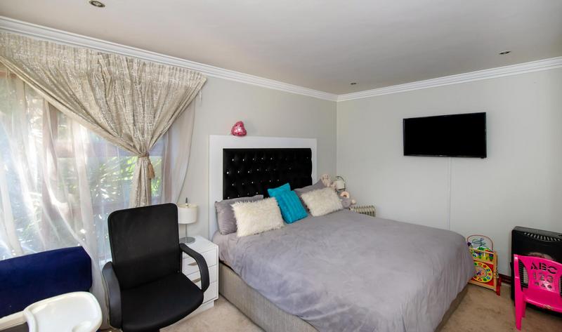 4 Bedroom Property for Sale in Bedfordview Gauteng