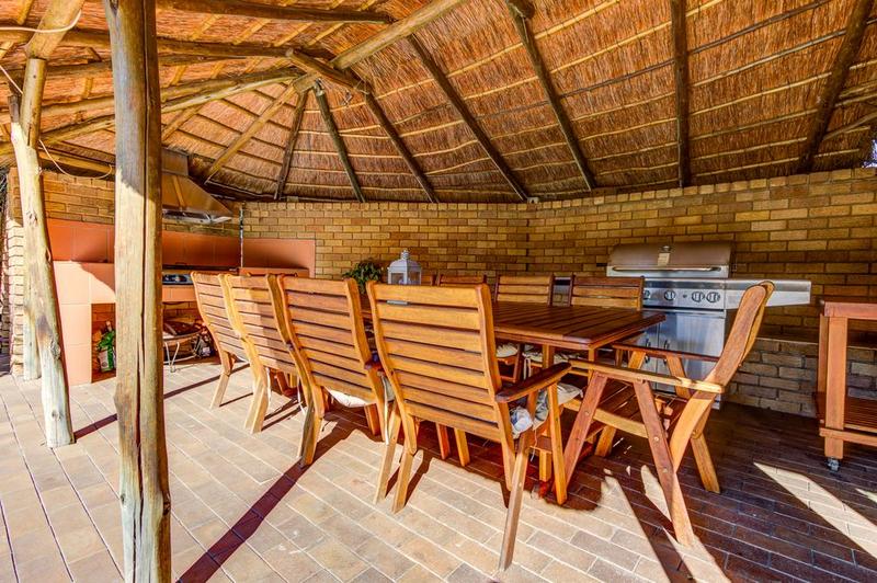 4 Bedroom Property for Sale in Parkhill Gardens Gauteng