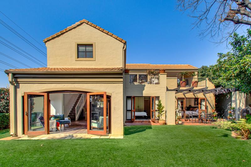 3 Bedroom Property for Sale in Lonehill Gauteng