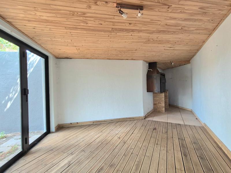 2 Bedroom Property for Sale in Pierre Van Ryneveld Gauteng