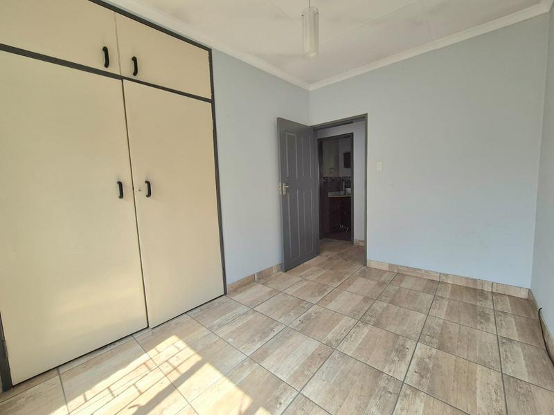 2 Bedroom Property for Sale in Pierre Van Ryneveld Gauteng