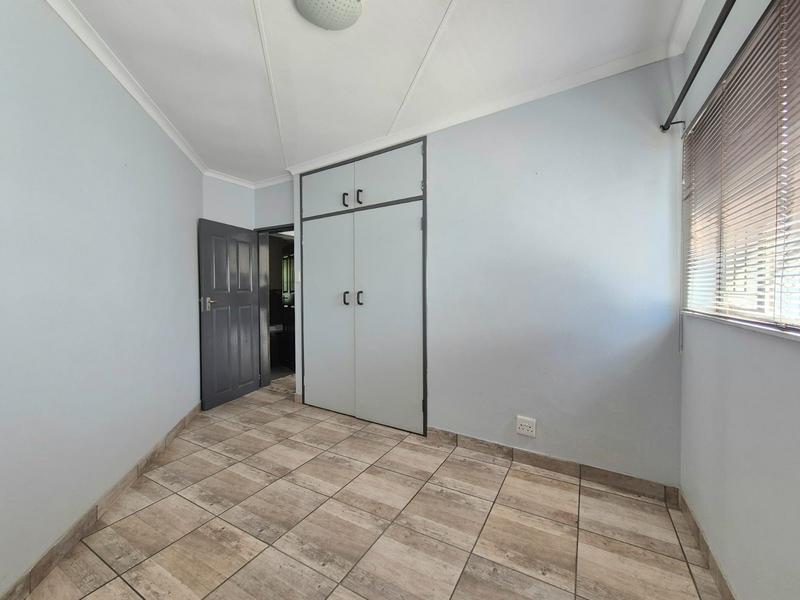 2 Bedroom Property for Sale in Pierre Van Ryneveld Gauteng