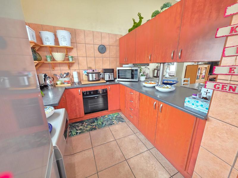 2 Bedroom Property for Sale in Kookrus Gauteng