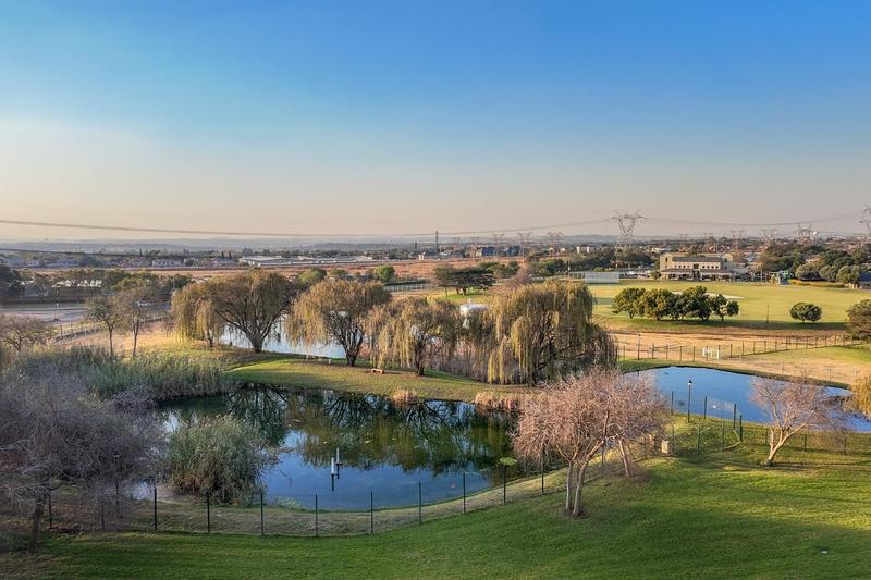 To Let 2 Bedroom Property for Rent in Ascend to Midstream Gauteng