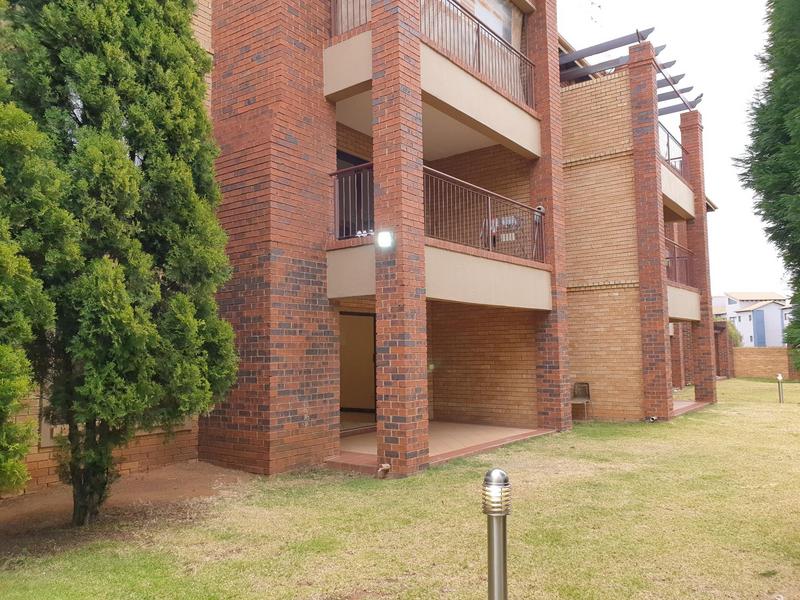To Let 2 Bedroom Property for Rent in Honeydew Gauteng