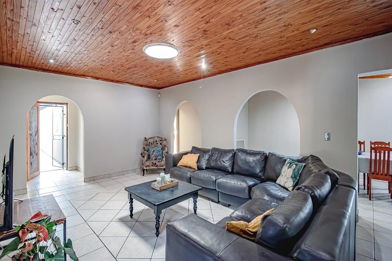 4 Bedroom Property for Sale in Magalieskruin Gauteng