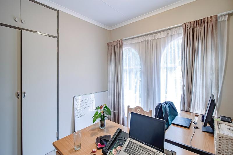 4 Bedroom Property for Sale in Magalieskruin Gauteng