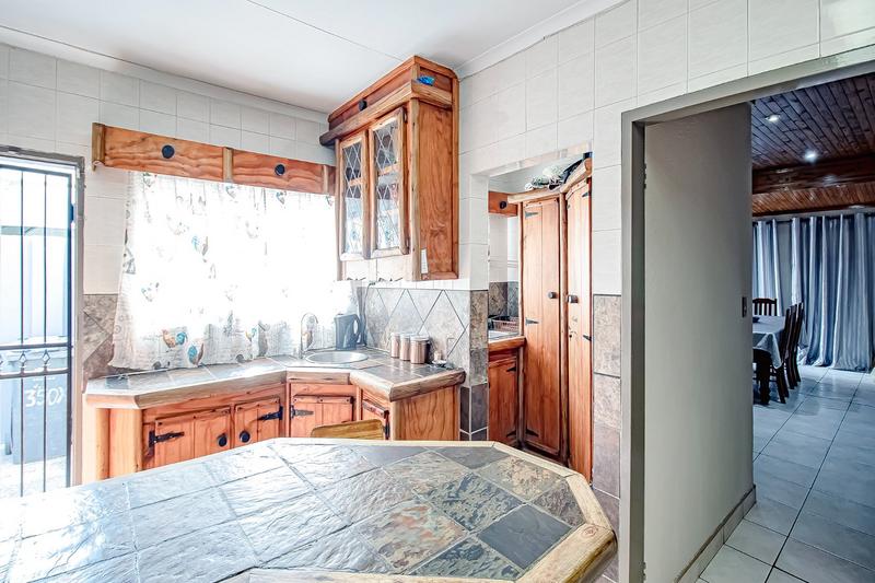 4 Bedroom Property for Sale in Magalieskruin Gauteng