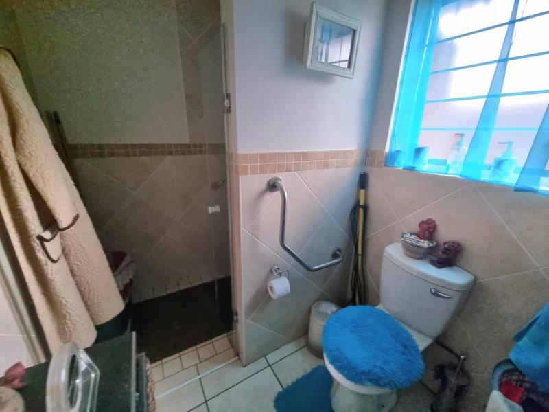 2 Bedroom Property for Sale in Montana Tuine Gauteng
