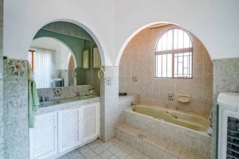 5 Bedroom Property for Sale in Wonderboom Gauteng