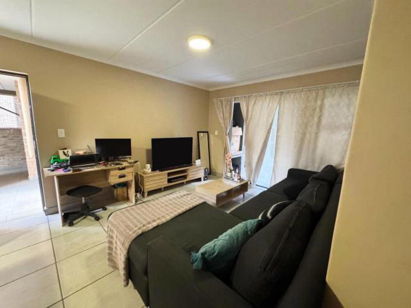 2 Bedroom Property for Sale in Pomona Gauteng