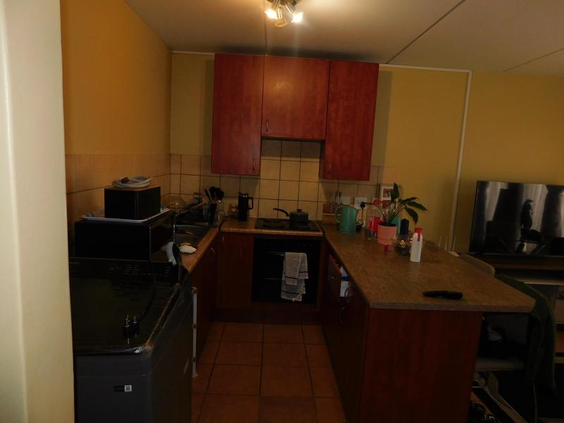 1 Bedroom Property for Sale in Grand Central Gauteng
