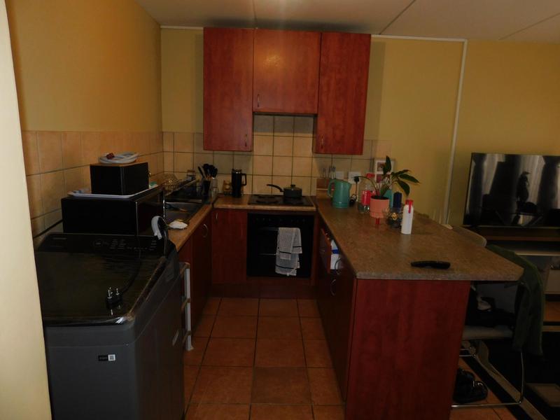 1 Bedroom Property for Sale in Grand Central Gauteng