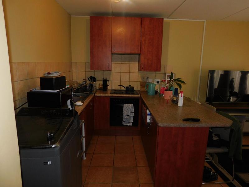 1 Bedroom Property for Sale in Grand Central Gauteng