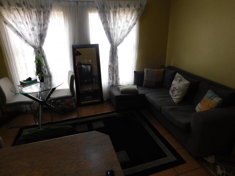 1 Bedroom Property for Sale in Grand Central Gauteng