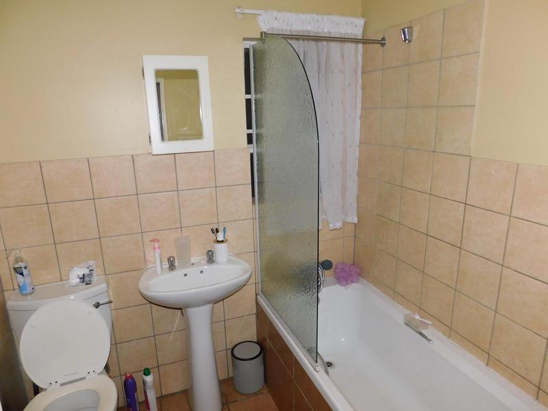 1 Bedroom Property for Sale in Grand Central Gauteng
