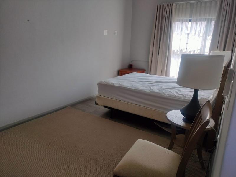 To Let 4 Bedroom Property for Rent in Waterkloof A H Gauteng
