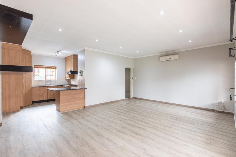 3 Bedroom Property for Sale in Ruimsig Gauteng