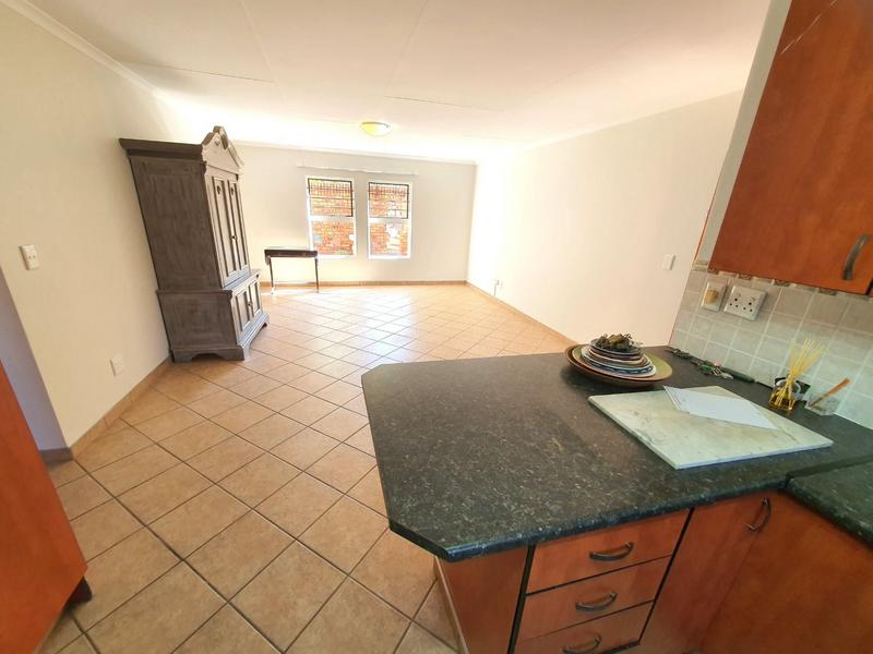 2 Bedroom Property for Sale in Montana Tuine Gauteng
