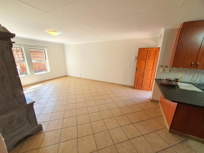 2 Bedroom Property for Sale in Montana Tuine Gauteng
