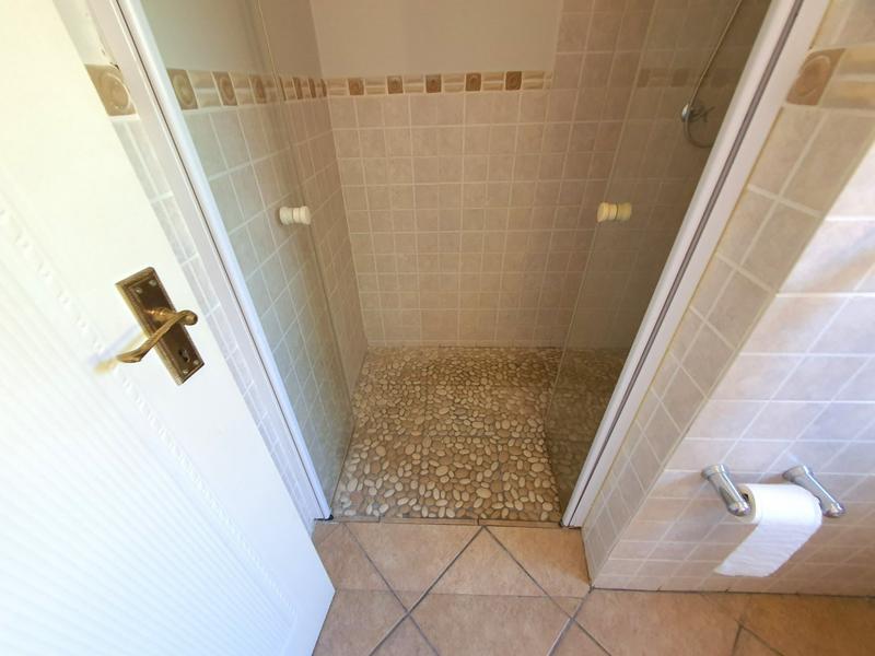 2 Bedroom Property for Sale in Montana Tuine Gauteng
