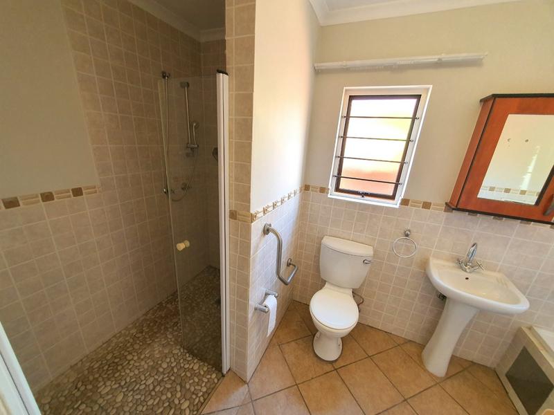 2 Bedroom Property for Sale in Montana Tuine Gauteng