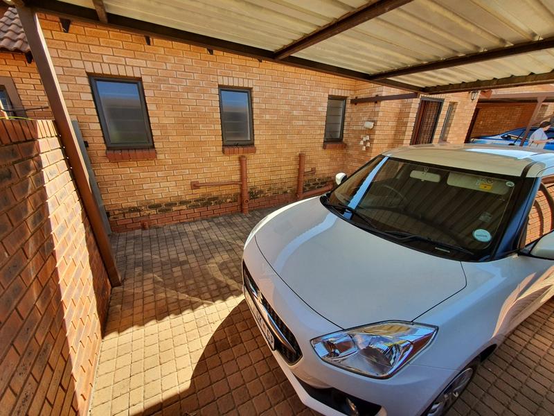 2 Bedroom Property for Sale in Montana Tuine Gauteng
