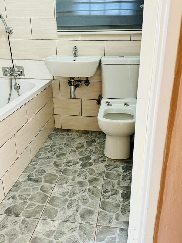 To Let 3 Bedroom Property for Rent in Klippoortjie Gauteng