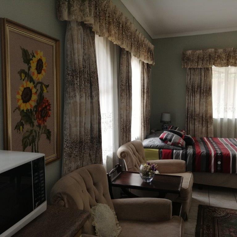 To Let 1 Bedroom Property for Rent in Eastleigh Ridge Gauteng