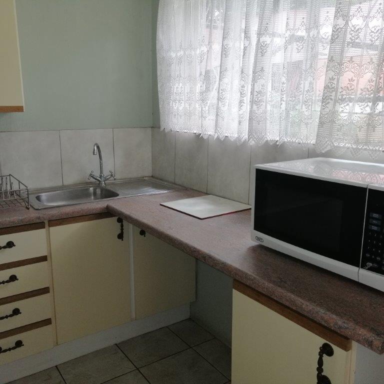 To Let 1 Bedroom Property for Rent in Eastleigh Ridge Gauteng