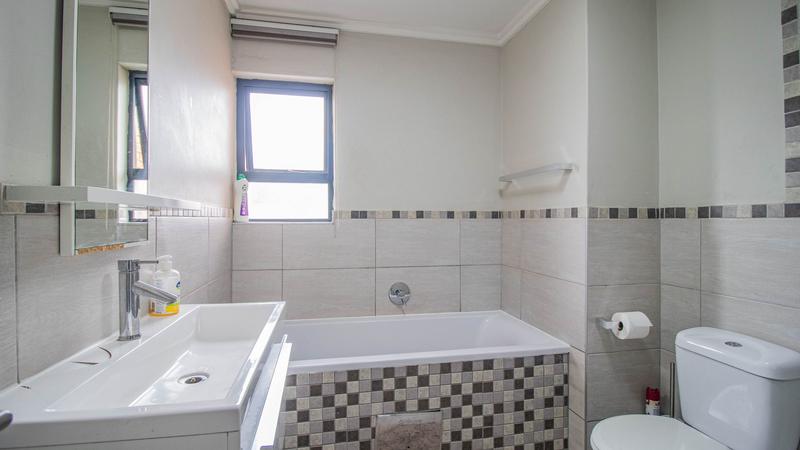3 Bedroom Property for Sale in Sebenza Gauteng