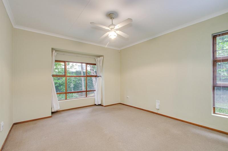 To Let 2 Bedroom Property for Rent in Douglasdale Gauteng