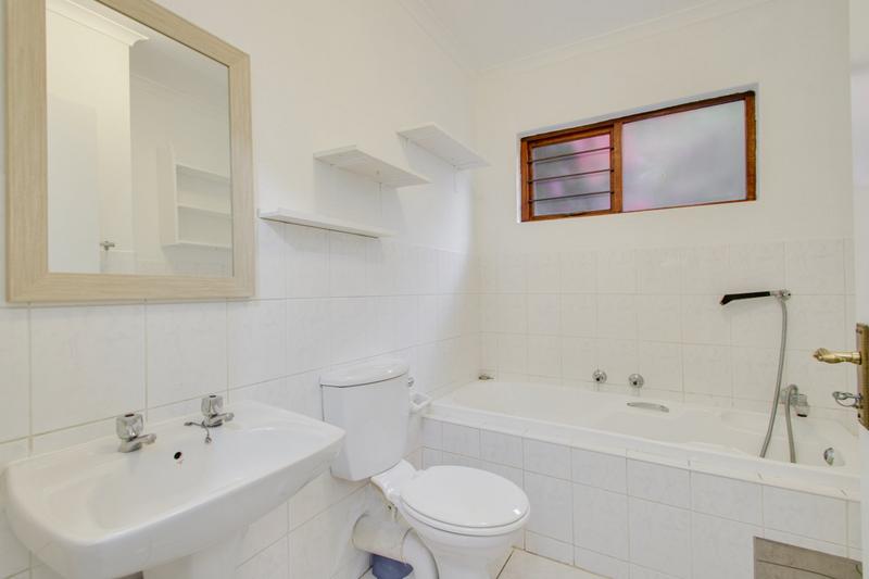 To Let 2 Bedroom Property for Rent in Douglasdale Gauteng