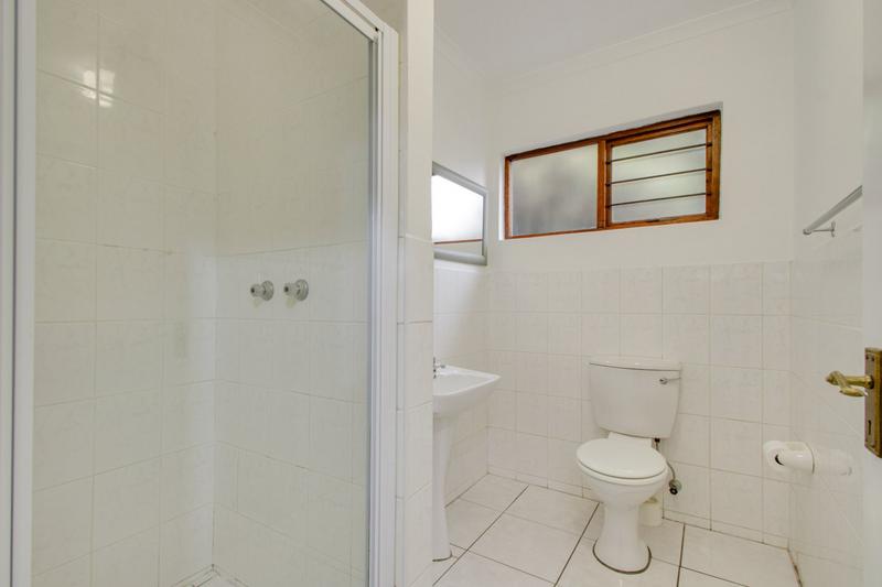 To Let 2 Bedroom Property for Rent in Douglasdale Gauteng