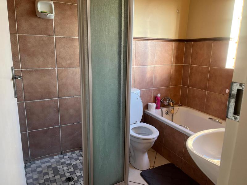 To Let 2 Bedroom Property for Rent in Olympus AH Gauteng