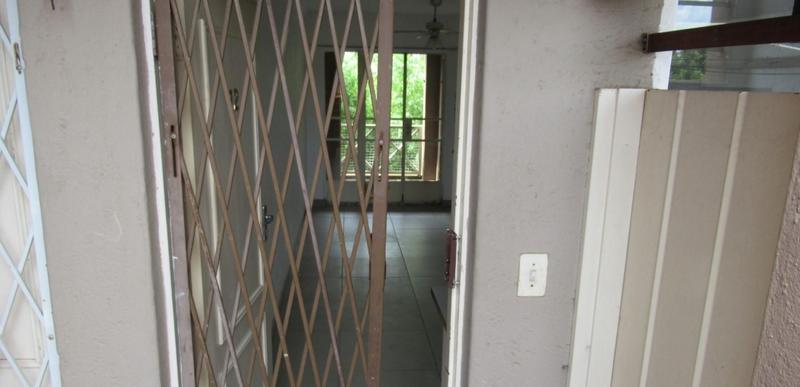 2 Bedroom Property for Sale in Suideroord Gauteng