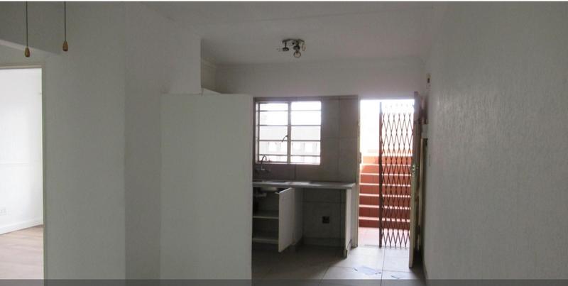 2 Bedroom Property for Sale in Suideroord Gauteng