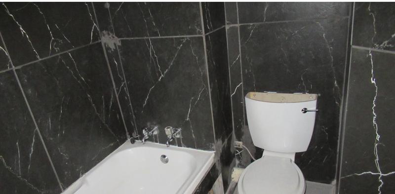 2 Bedroom Property for Sale in Suideroord Gauteng