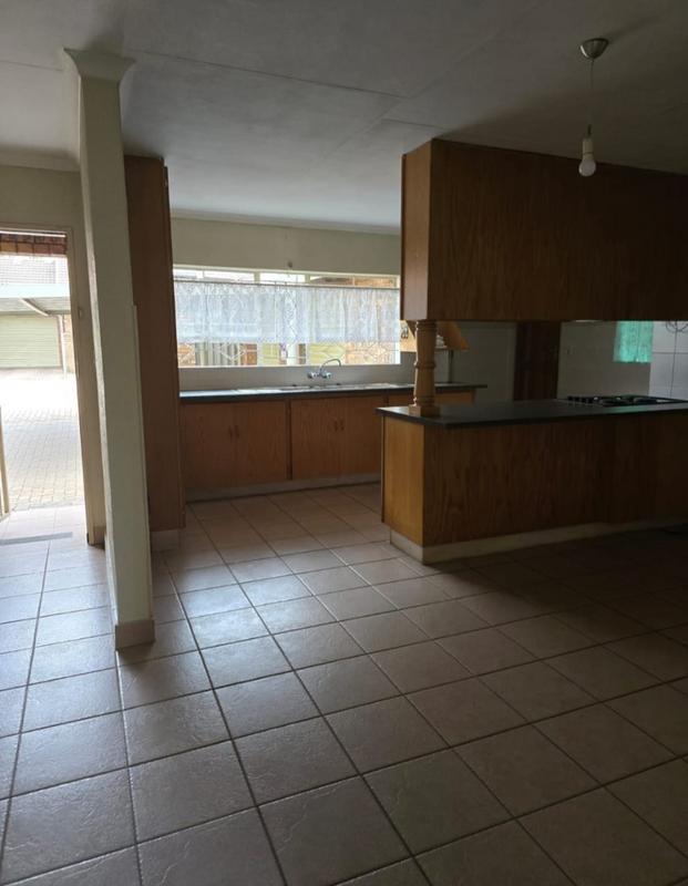 2 Bedroom Property for Sale in Dunnottar Gauteng