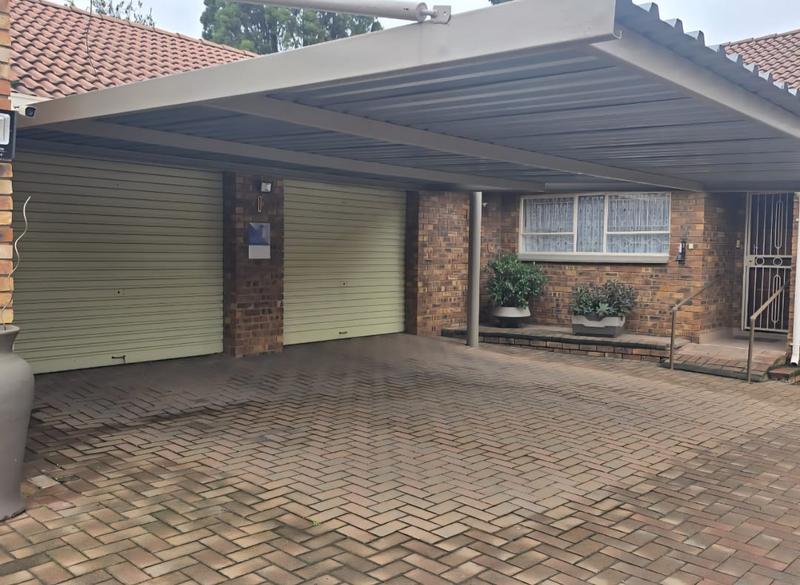 2 Bedroom Property for Sale in Dunnottar Gauteng