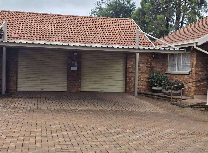 2 Bedroom Property for Sale in Dunnottar Gauteng
